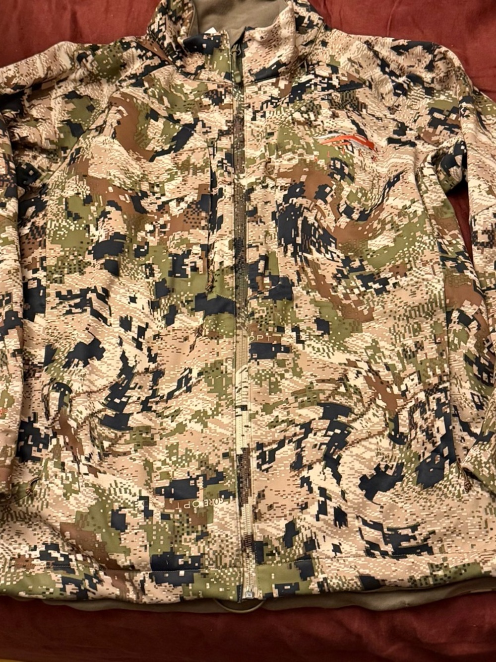 Sitka Women’s L Jetstream Softshell Jacket - Green/Brown Digital Camo